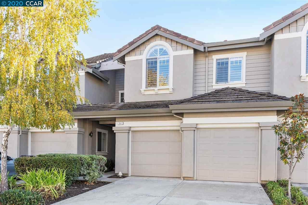 212 Sutton Cir - Photo 1