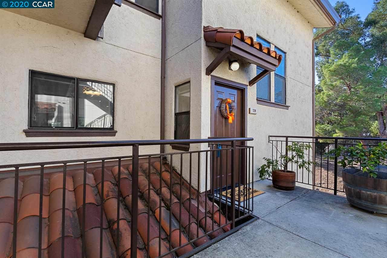 724 Villa Way - Photo 1