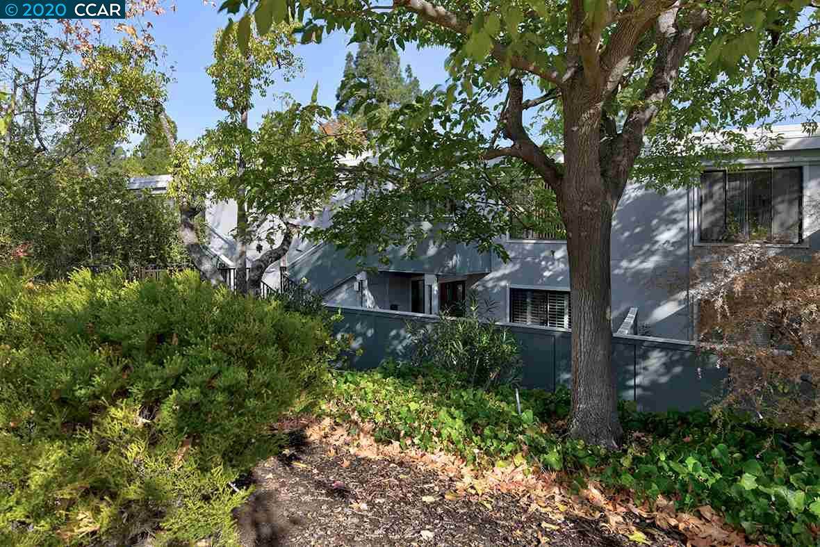 2733 Pine Knoll Dr. 4 - Photo 1