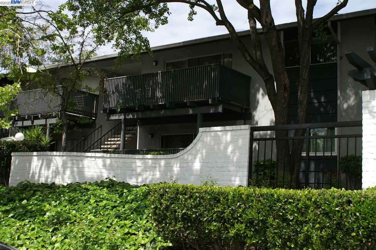 9085 Alcosta Blvd. 316 - Photo 1