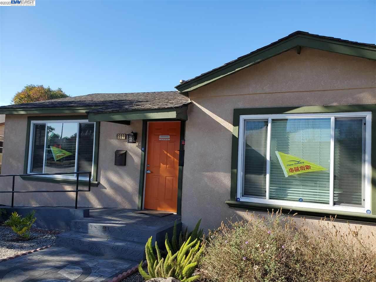 6537 Thornton Ave - Photo 1