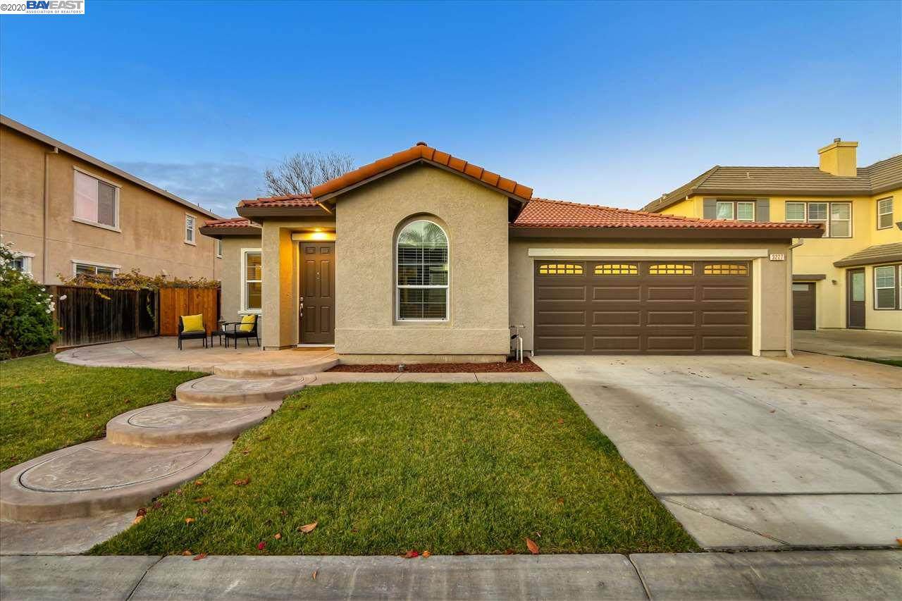 3227 Lookout Point Loop - Photo 1