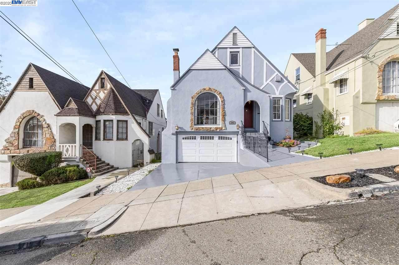 2941 75Th Avenue - Photo 1