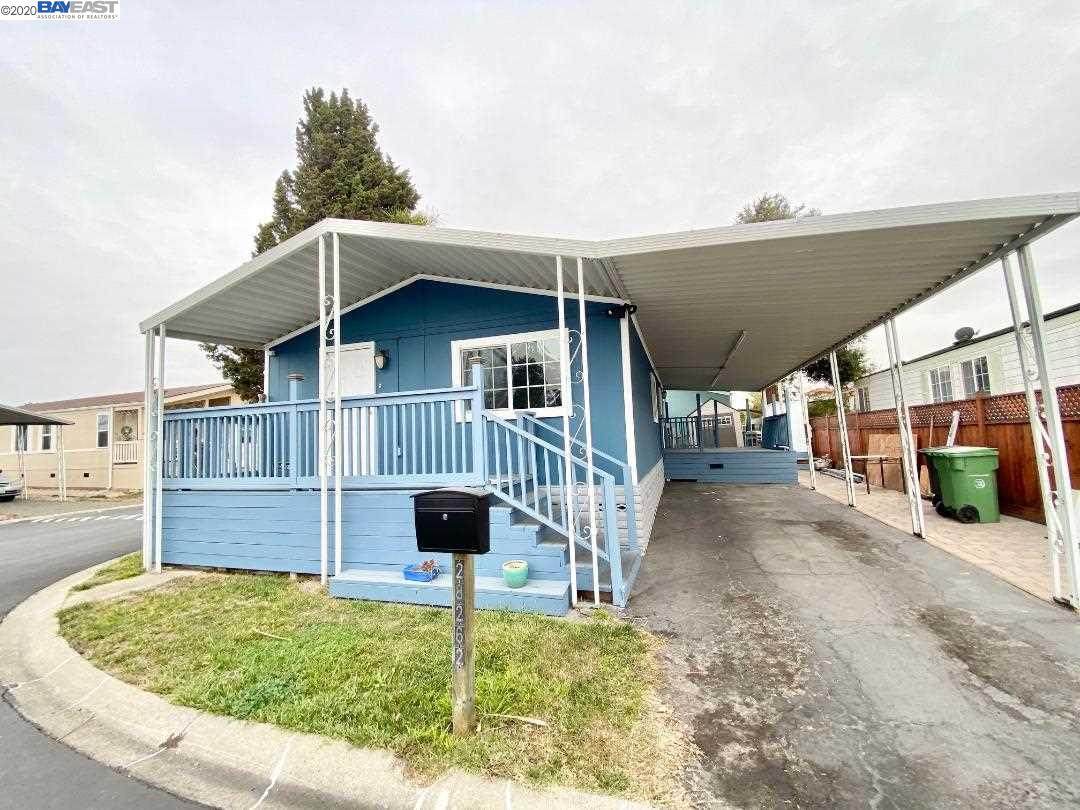 28262 Applegate - Photo 1