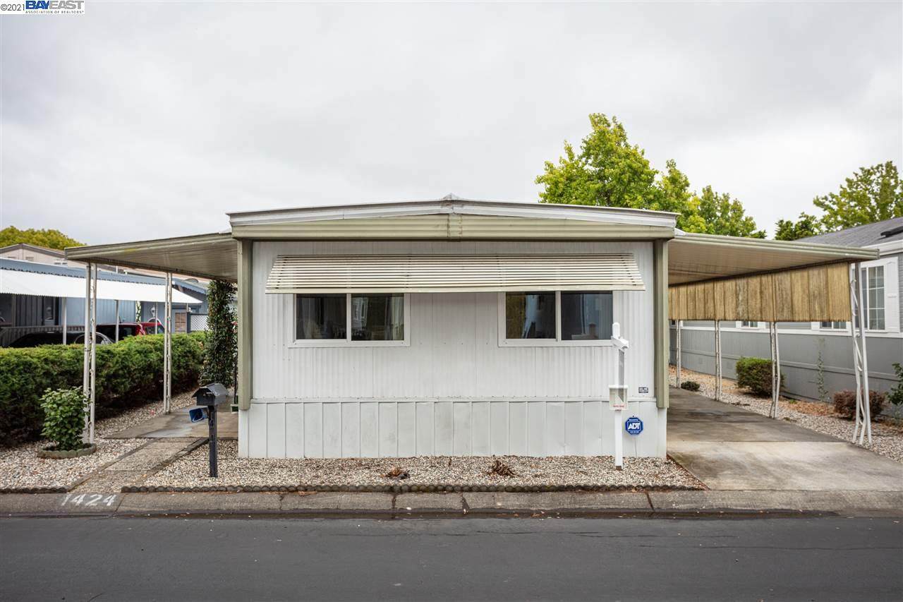 1424 Manuel Dr - Photo 1
