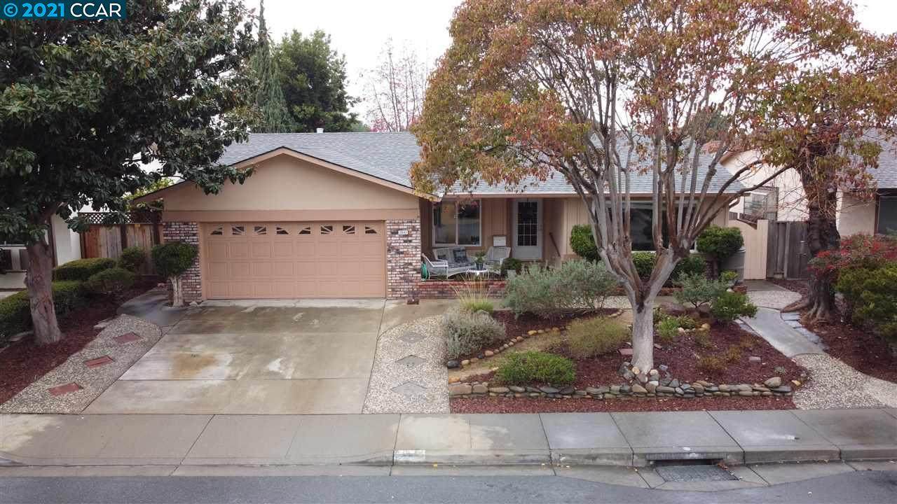 2641 Hilton St - Photo 1