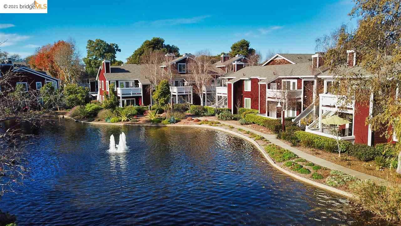 2 Bayside Ct - Photo 1