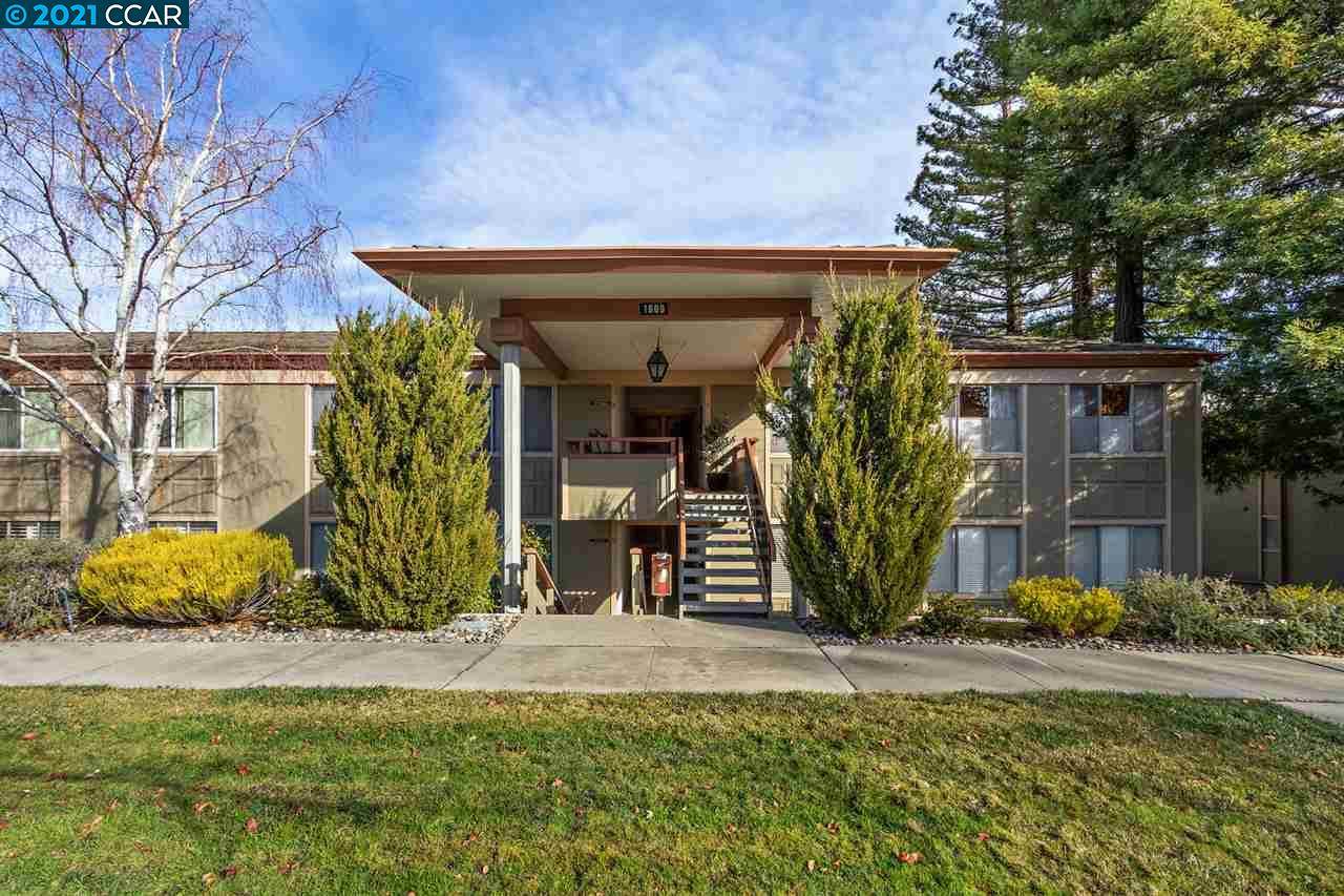 1909 Skycrest Dr 11 - Photo 1