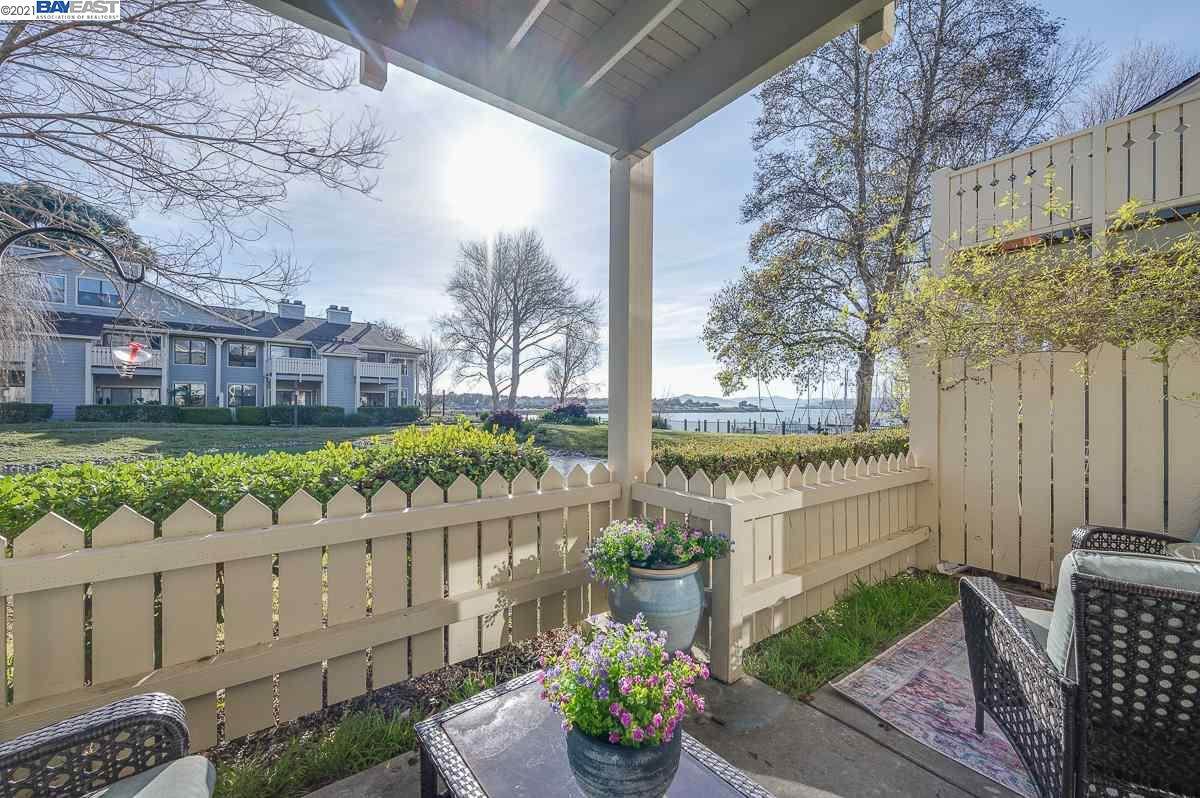 157 Shoreline Ct. - Photo 1