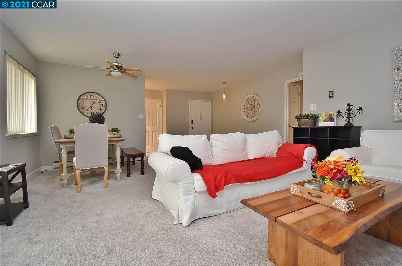 2180 Geary Rd 16 - Photo 1