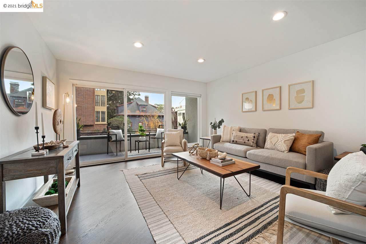 5290 Broadway Ter 201 - Photo 1