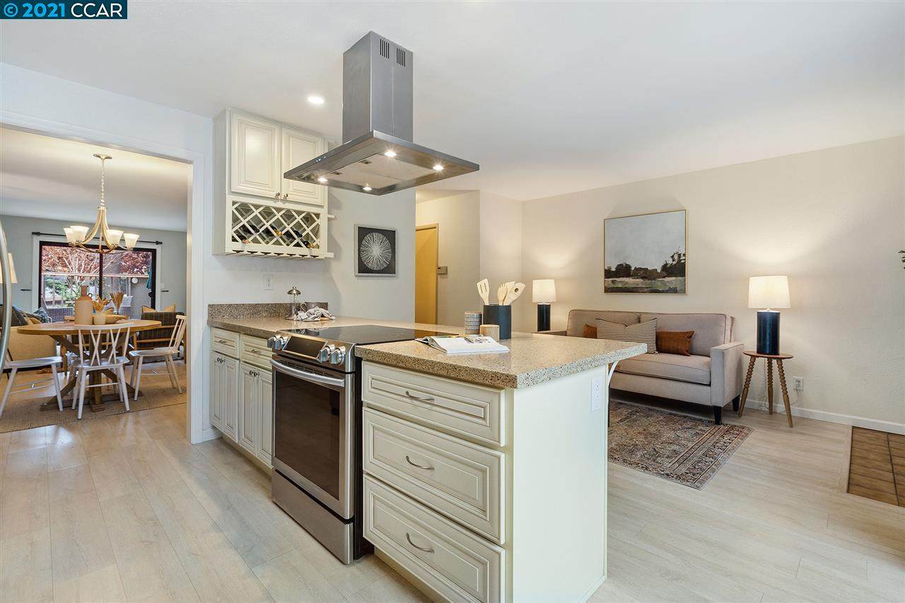 1660 Parkside Dr - Photo 1