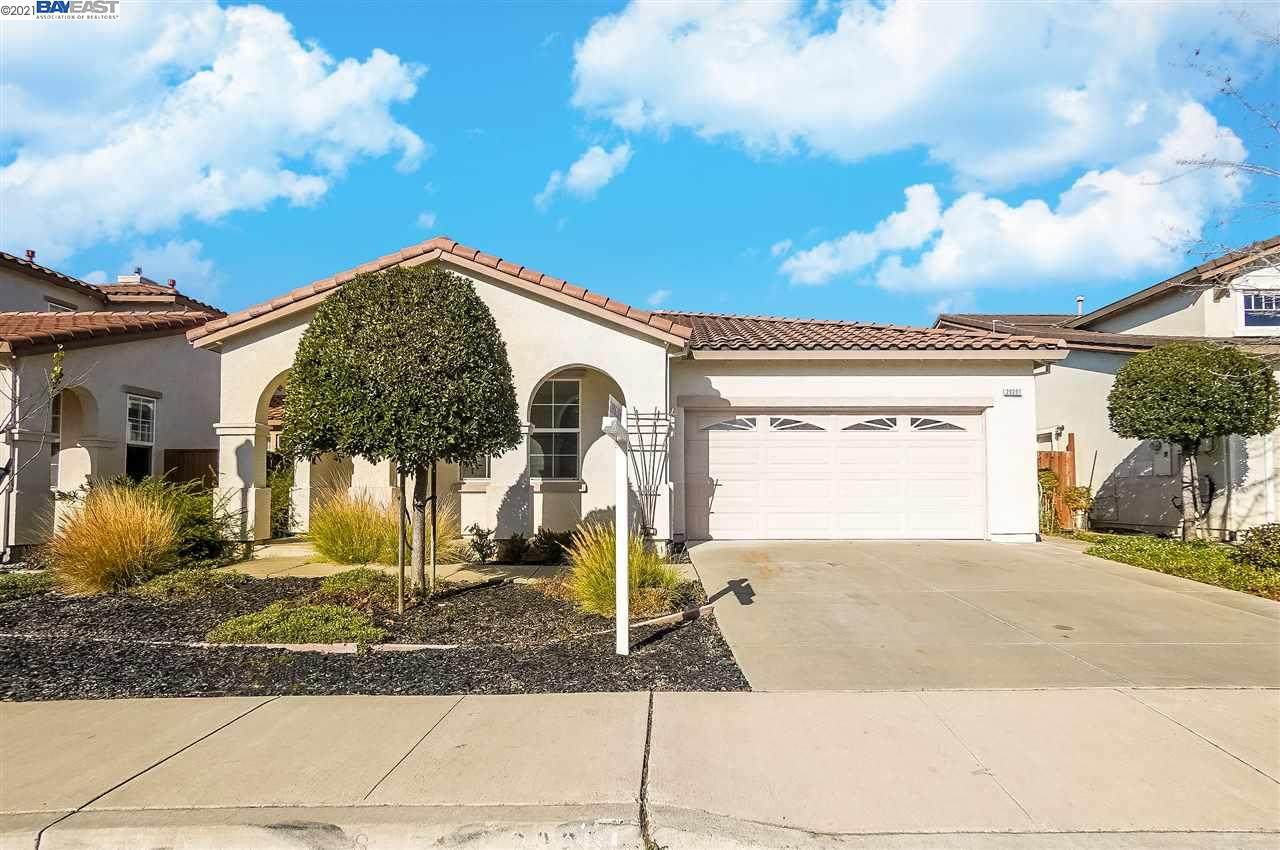 29201 Eden Shores Dr - Photo 1