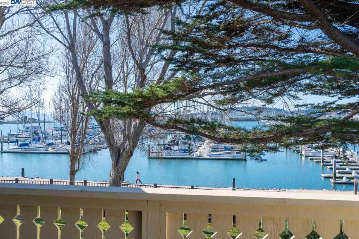 168 Shoreline Ct. Marina Lakes Pk - Photo 1