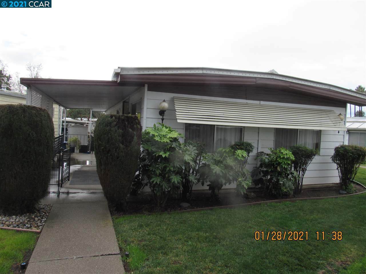 2109 Dalis Dr - Photo 1