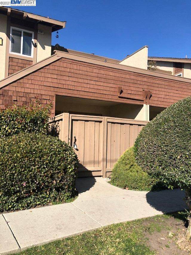 166 Hackamore Lane - Photo 1