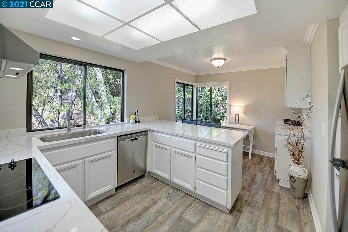 3612 Rossmoor Pkwy 3 - Photo 1