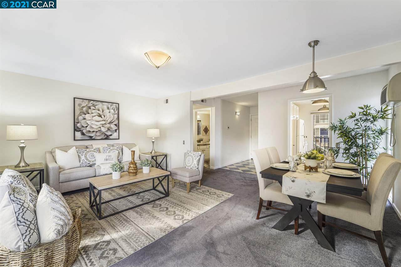 2121 Donald Dr 18 - Photo 1