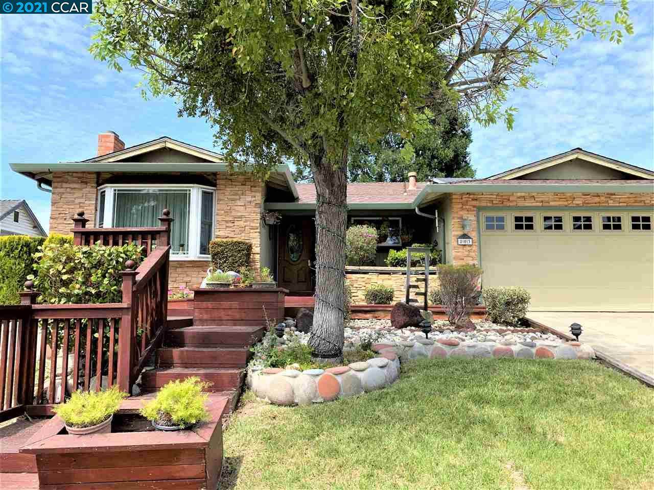 803 Windward Dr - Photo 1