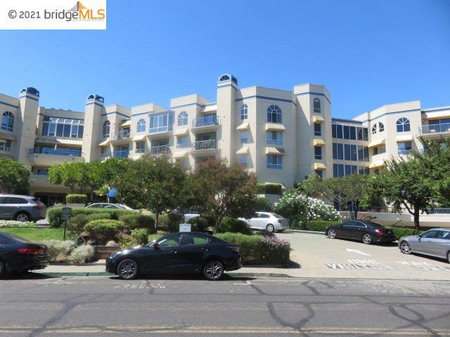 100 Thorndale Dr 206 - Photo 1