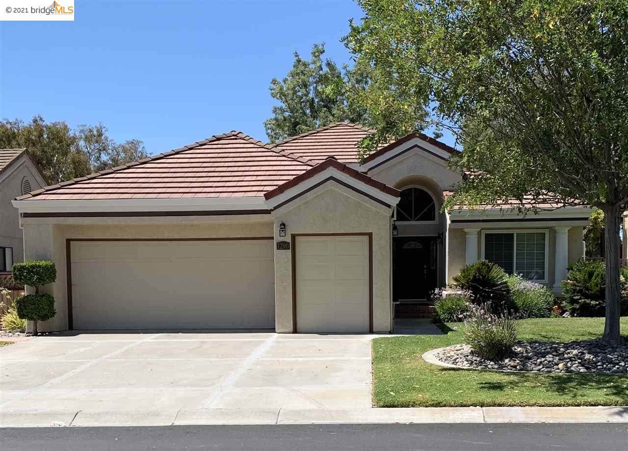 1290 Saint Andrews Dr - Photo 1