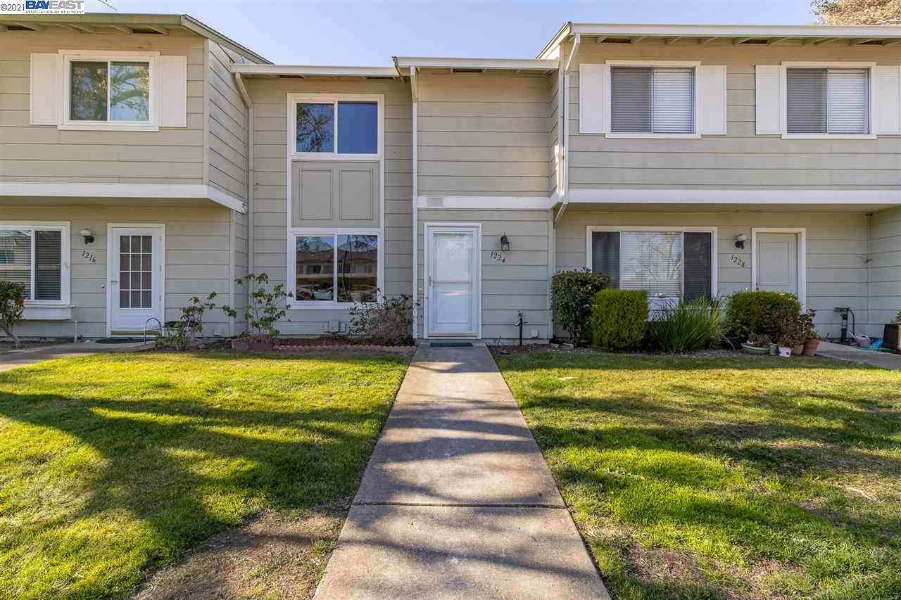 1224 Spring Valley Cmn - Photo 1