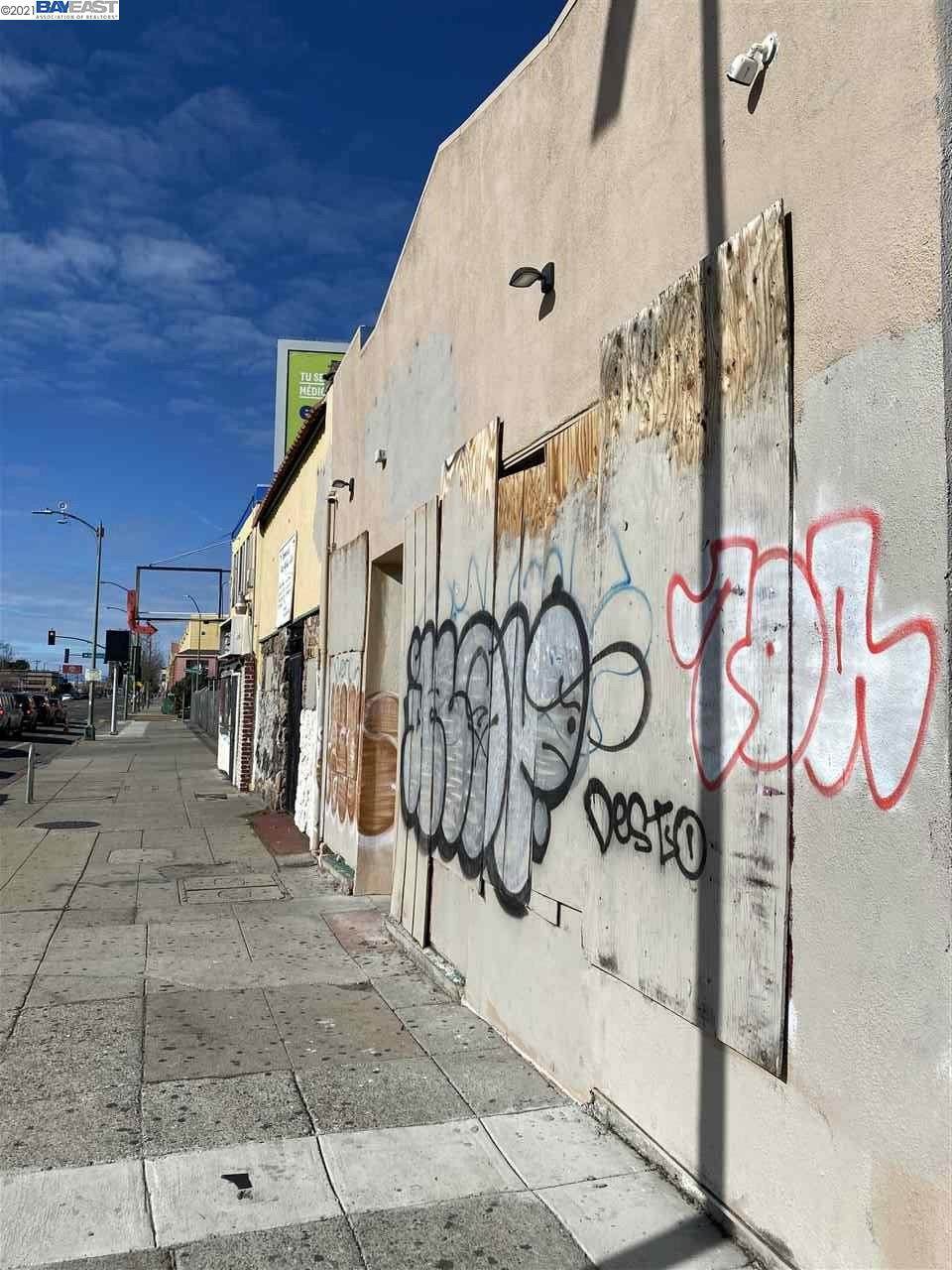 6680 International Blvd - Photo 1