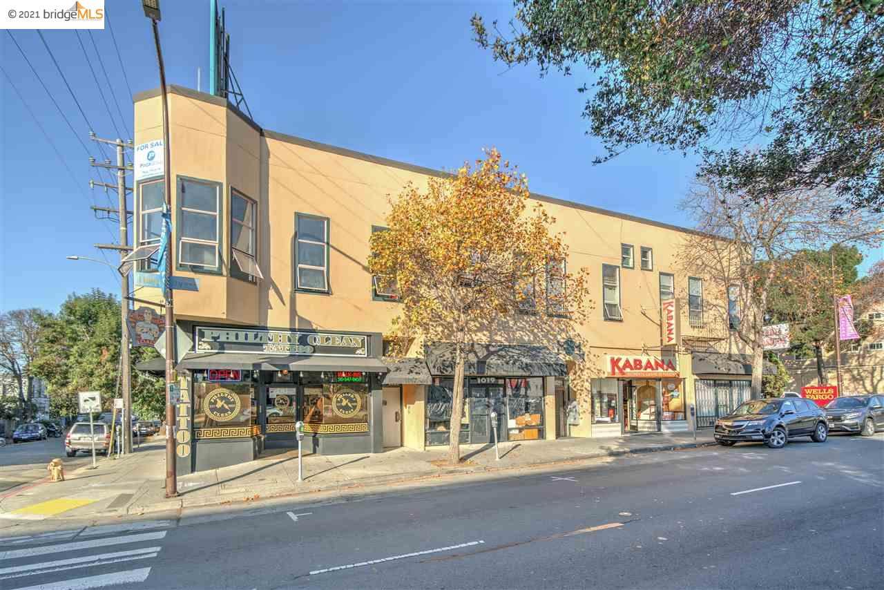 1015 University Ave - Photo 1