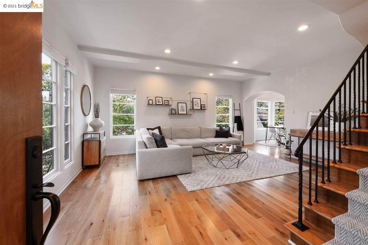376 Orange St 1 - Photo 1