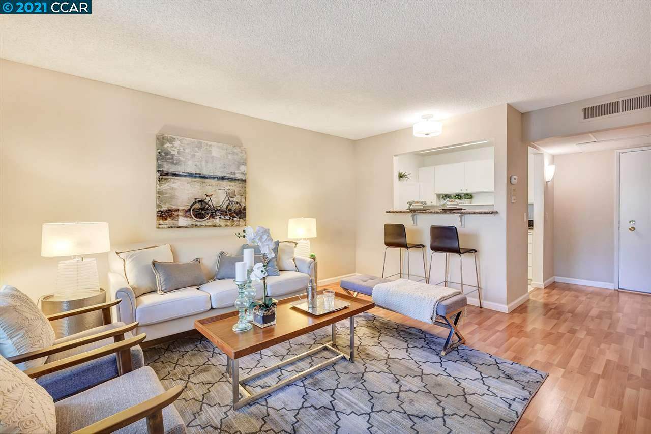 410 Civic Dr 314 - Photo 1
