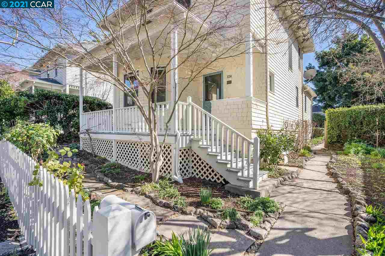 124 Bay Street - Photo 1