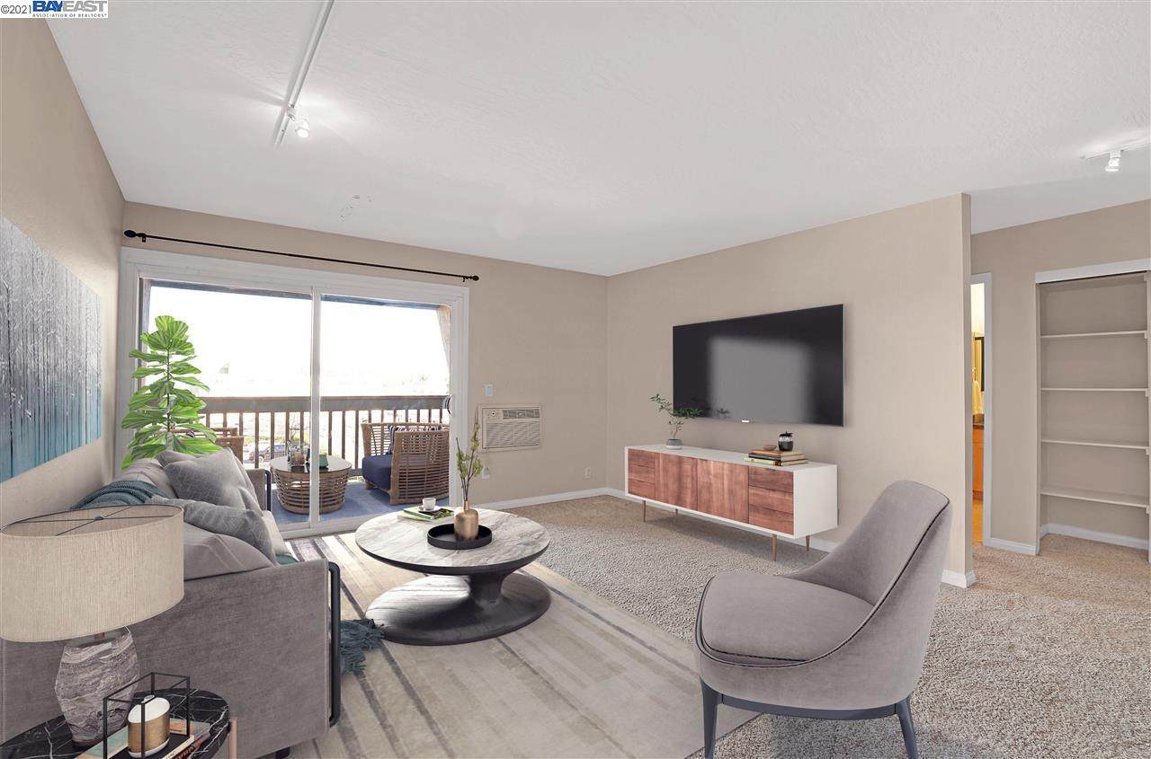 1085 Murrieta Blvd #305 - Photo 1