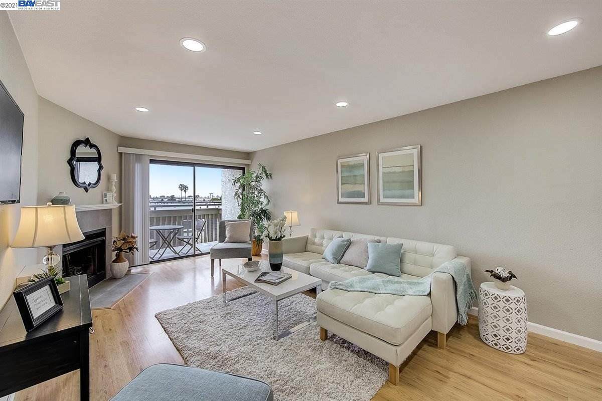 14101 14Th St 307 - Photo 1