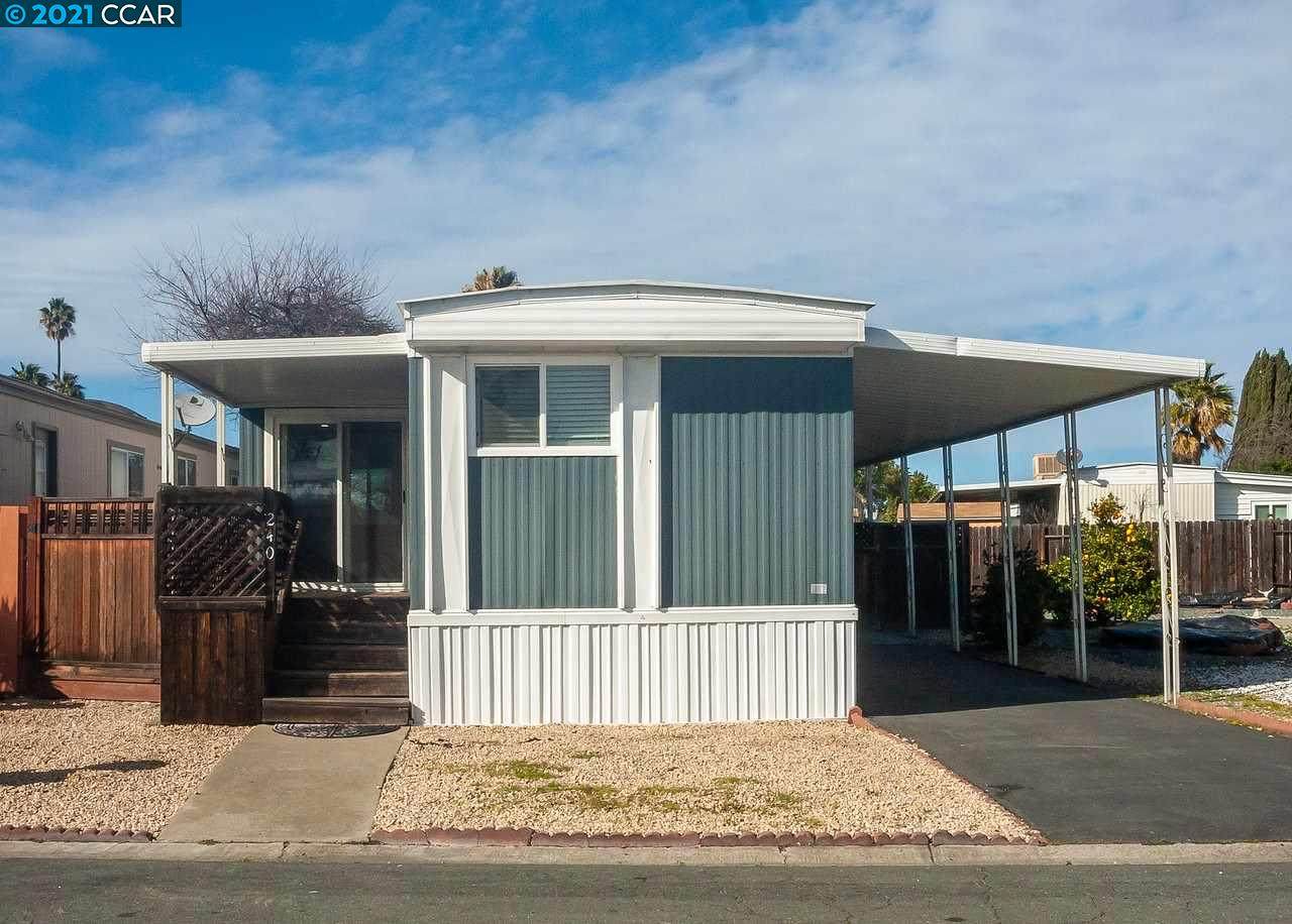 240 Kuwait Way - Photo 1