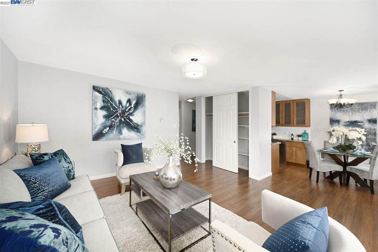 2180 Geary Rd 22 - Photo 1