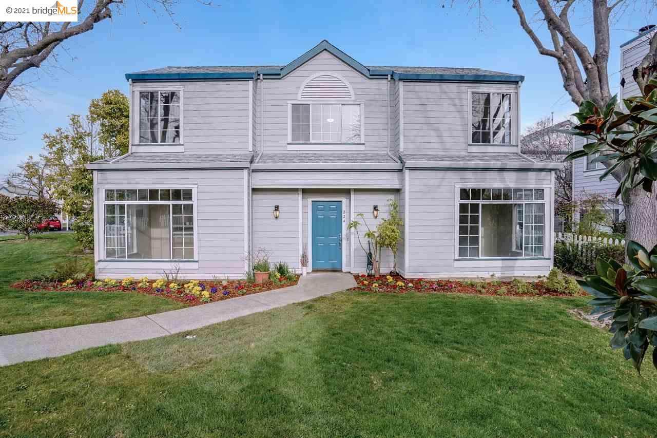 224 Commodore Dr - Photo 1