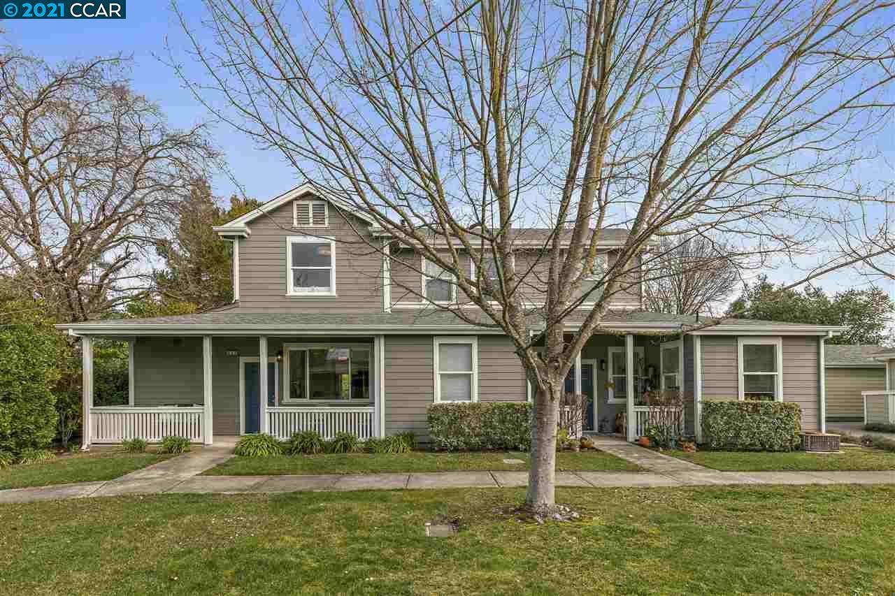 822 3rd St - Photo 1