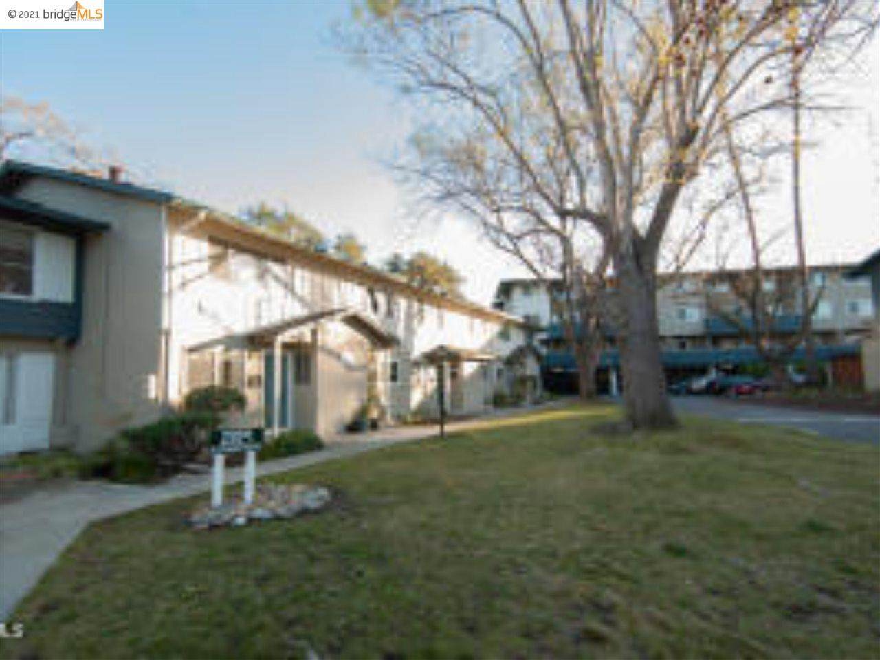 7050 Rainbow Dr 10 - Photo 1