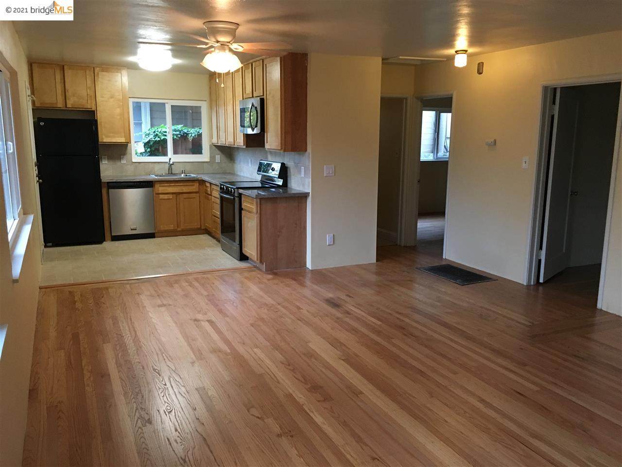 3911 Everett Ave - Photo 1