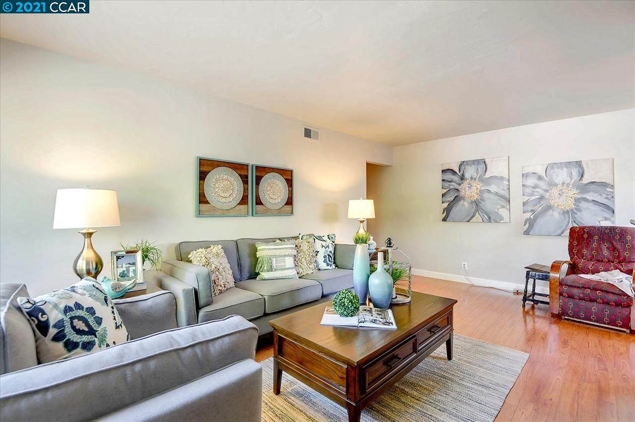 2243 Segundo Ct 4 - Photo 1
