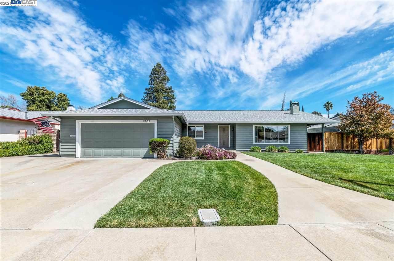 2352 Stonebridge Road - Photo 1
