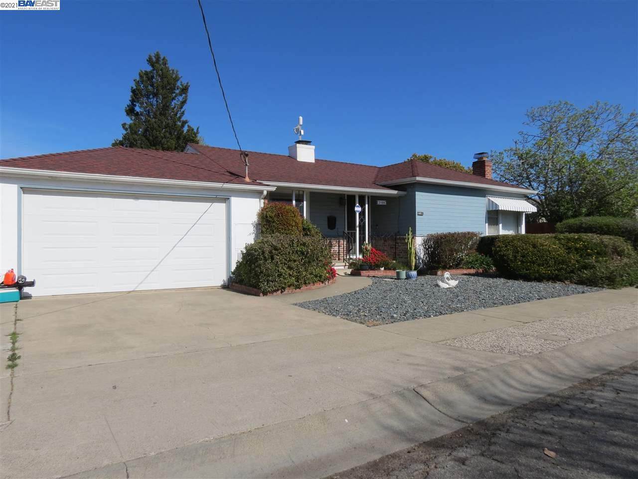 2166 Bradhoff Ave - Photo 1