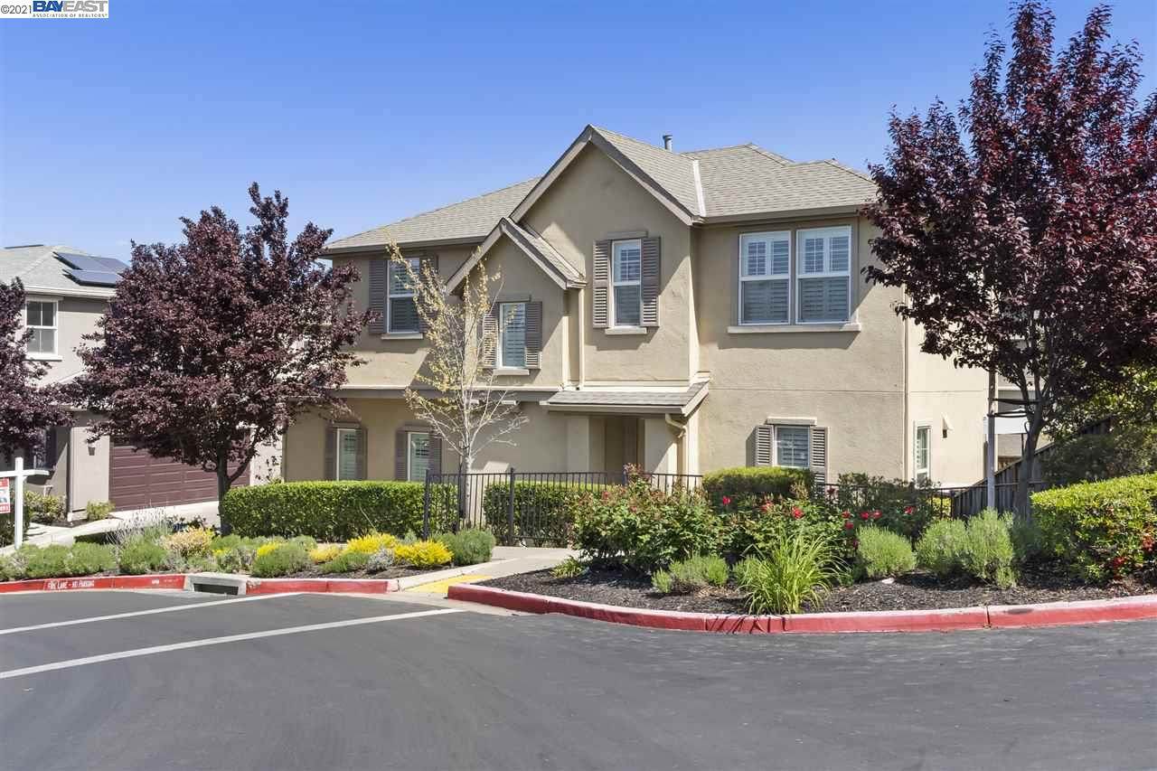 602 Falling Star Dr - Photo 1