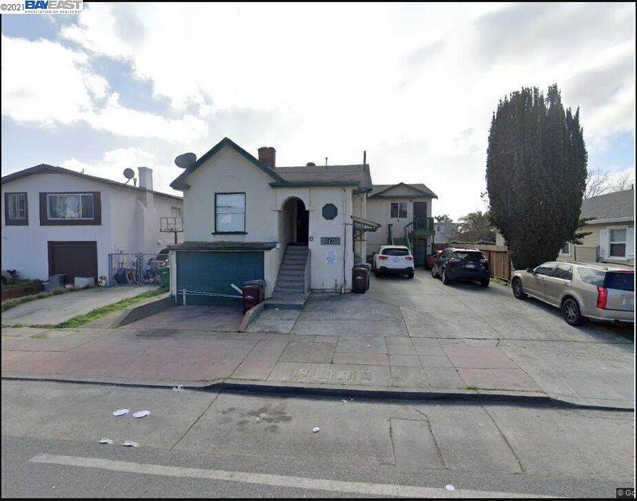 6423 Bancroft Ave - Photo 1