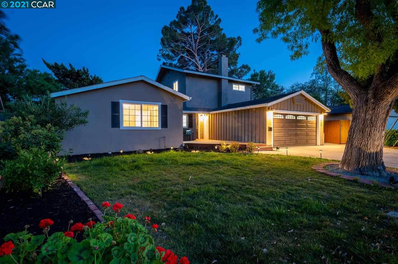 1360 Sunshine Dr - Photo 1