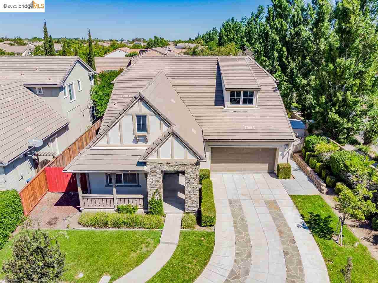 595 Burk Ct - Photo 1