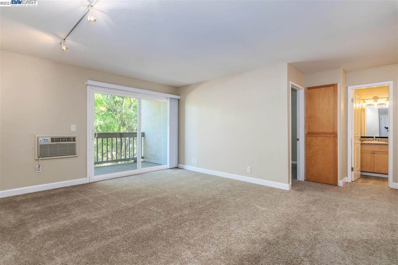 1085 Murrieta Blvd 223 - Photo 1