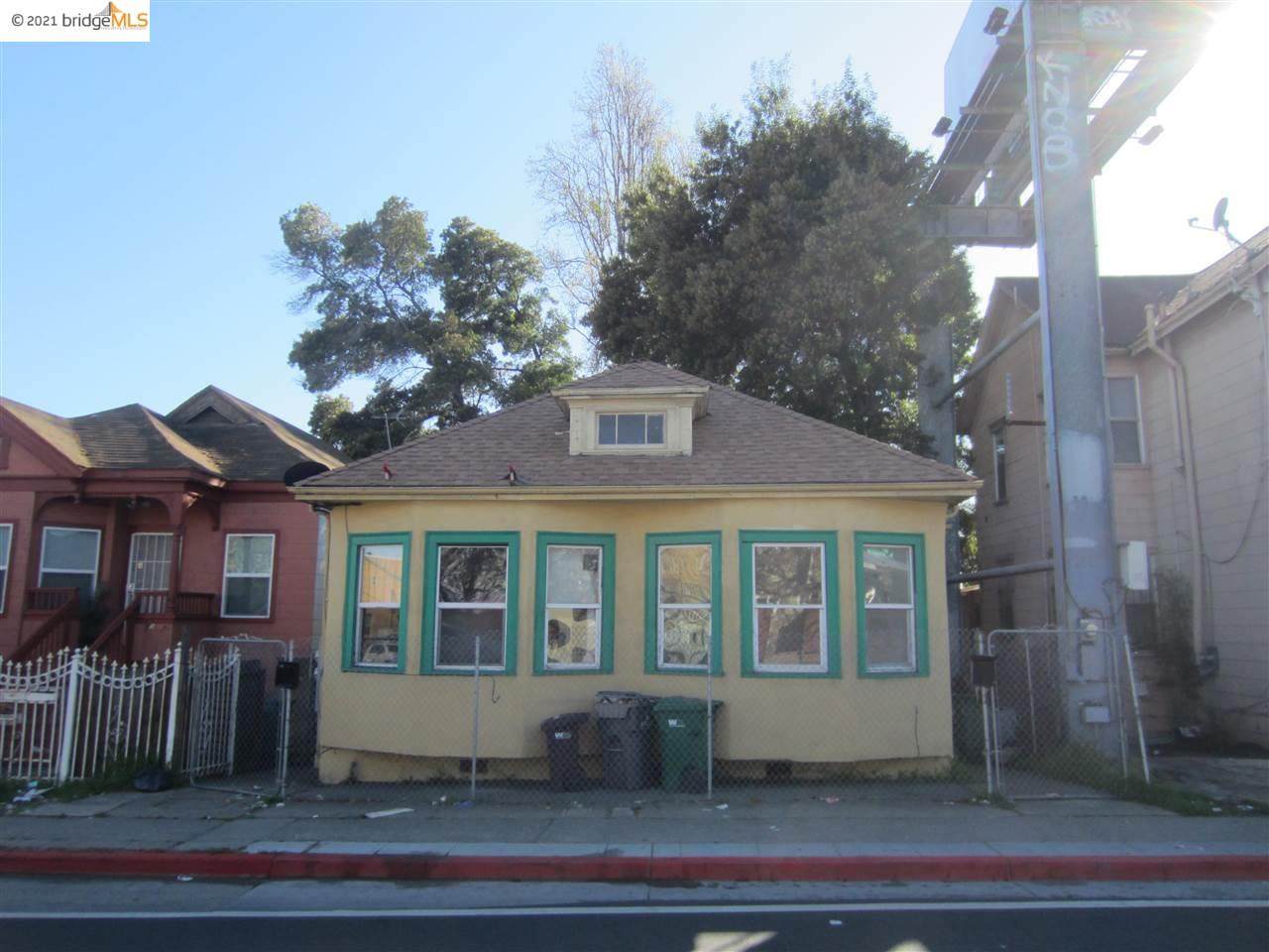 2023 International Blvd - Photo 1