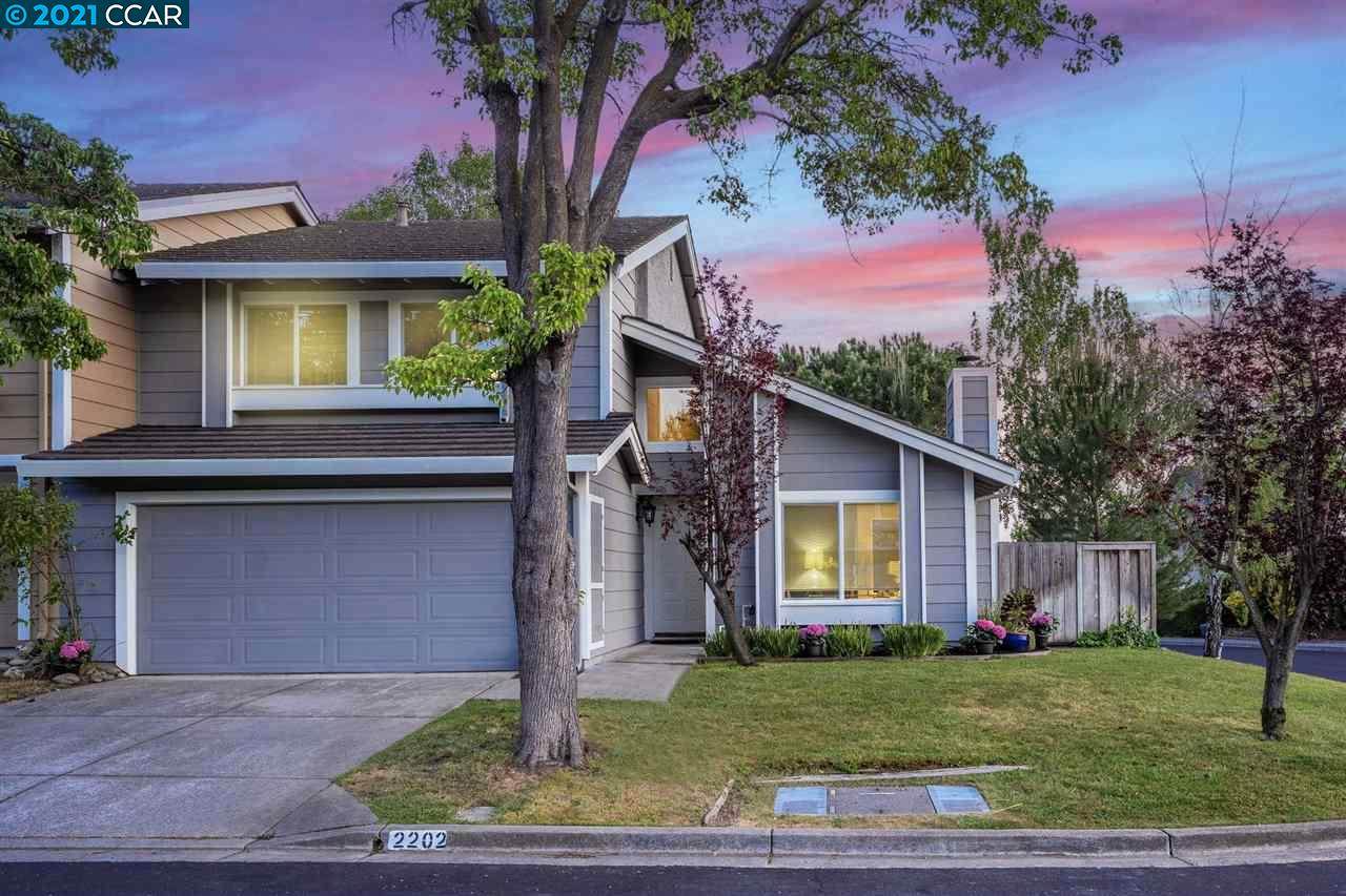 2202 Dry Creek Ct - Photo 1