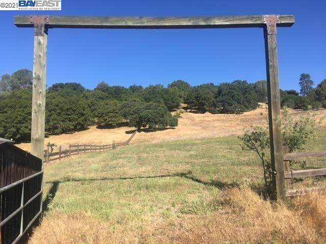 22540 Bennett Rd - Photo 1